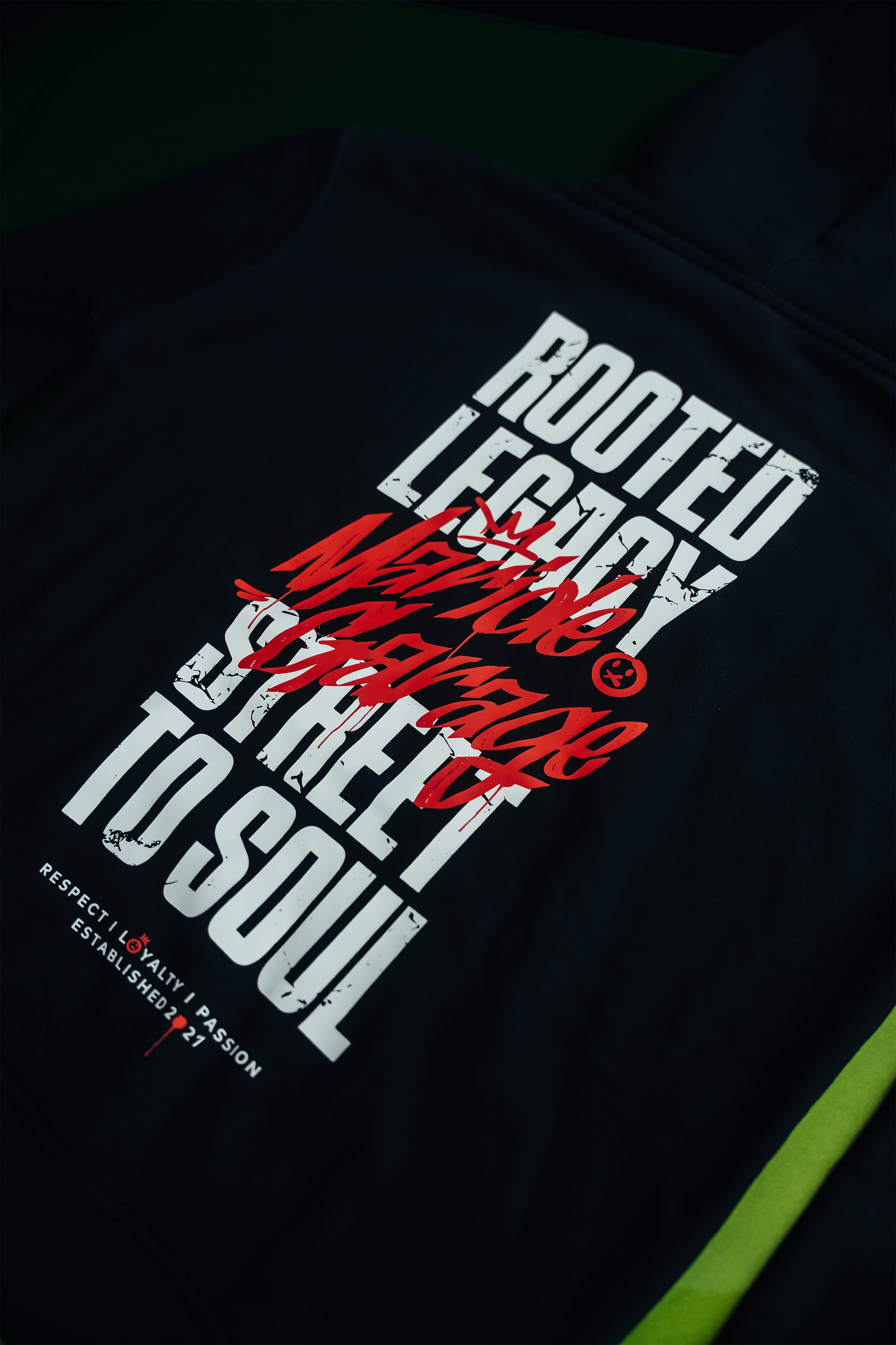 ROOTED LEGACY HOODIE - BLACK